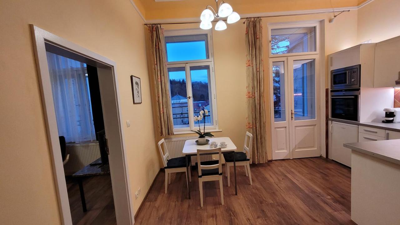 Apartman U Kolonady Marianske Lazne Exterior photo