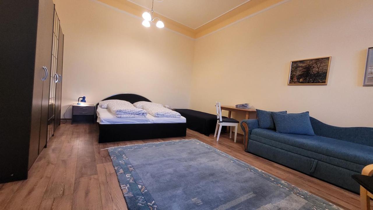 Apartman U Kolonady Marianske Lazne Exterior photo