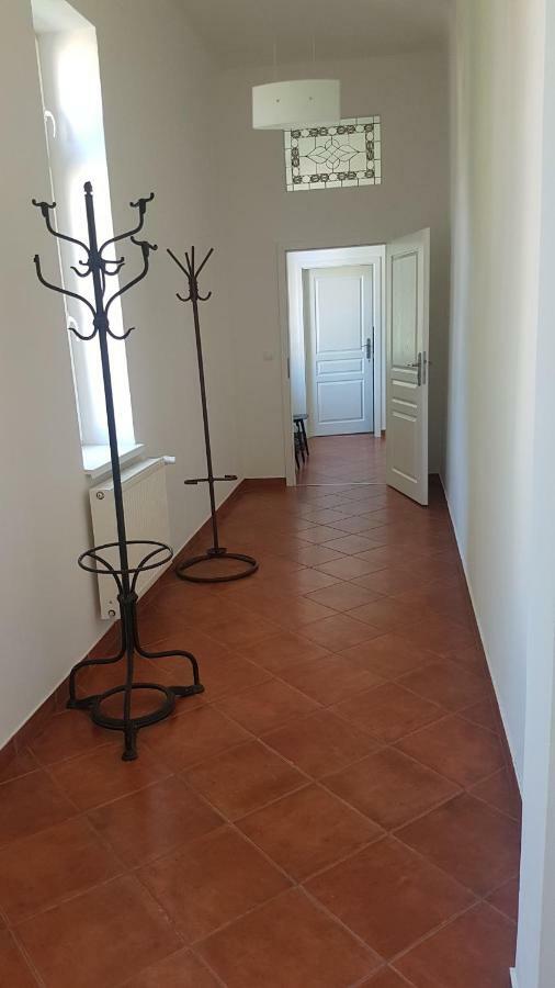Apartman U Kolonady Marianske Lazne Exterior photo